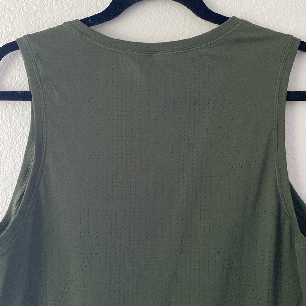 Athleta top - Picture 7 of 8